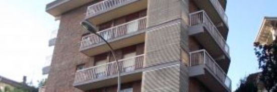 Impermeabilizacin y alicatado de balcones en fachada de ladrillo caravista
